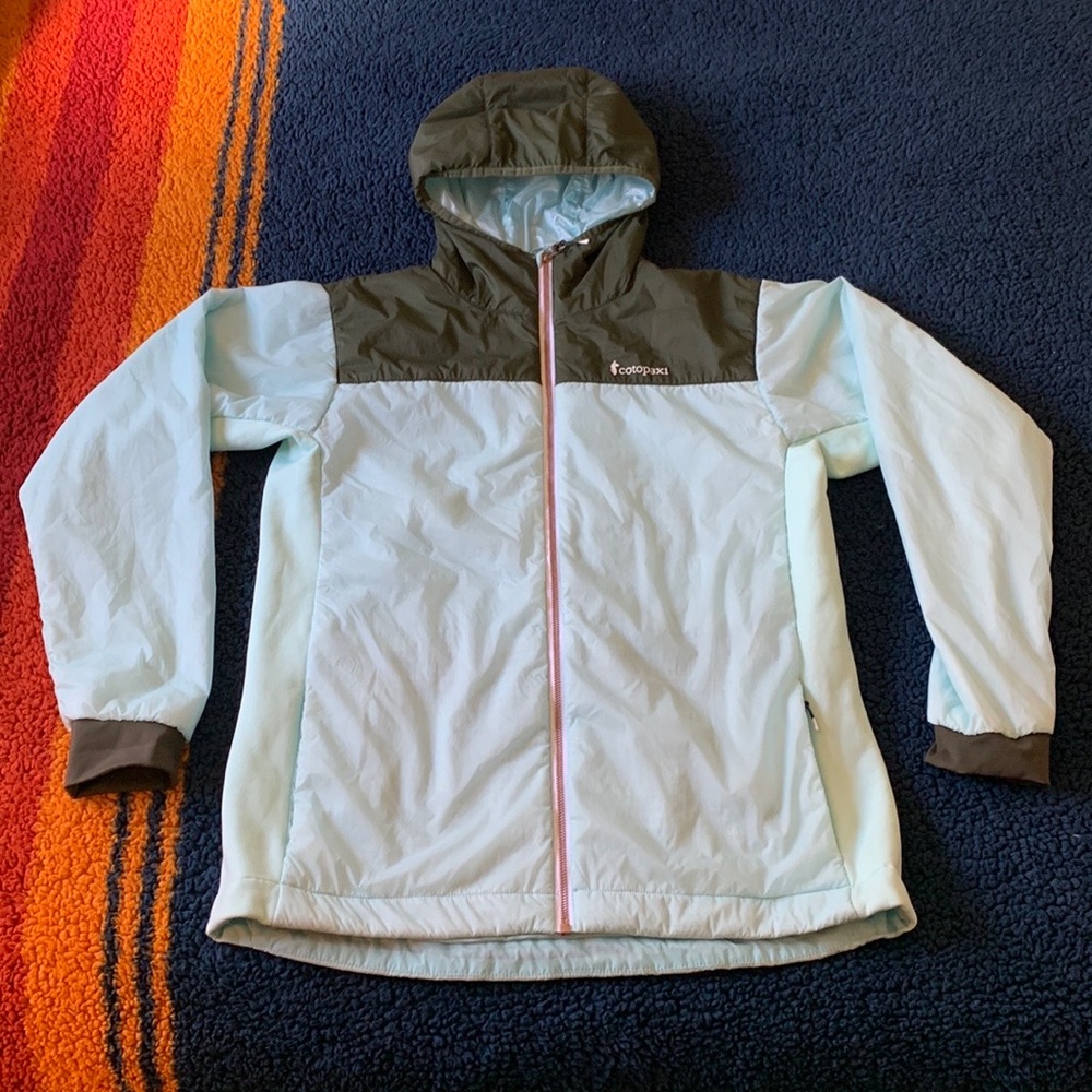 Cotopaxi Pacaya womens lightweight insulated jacket